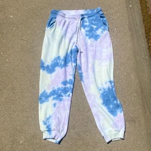 barely worn tie dye american eagle joggers!